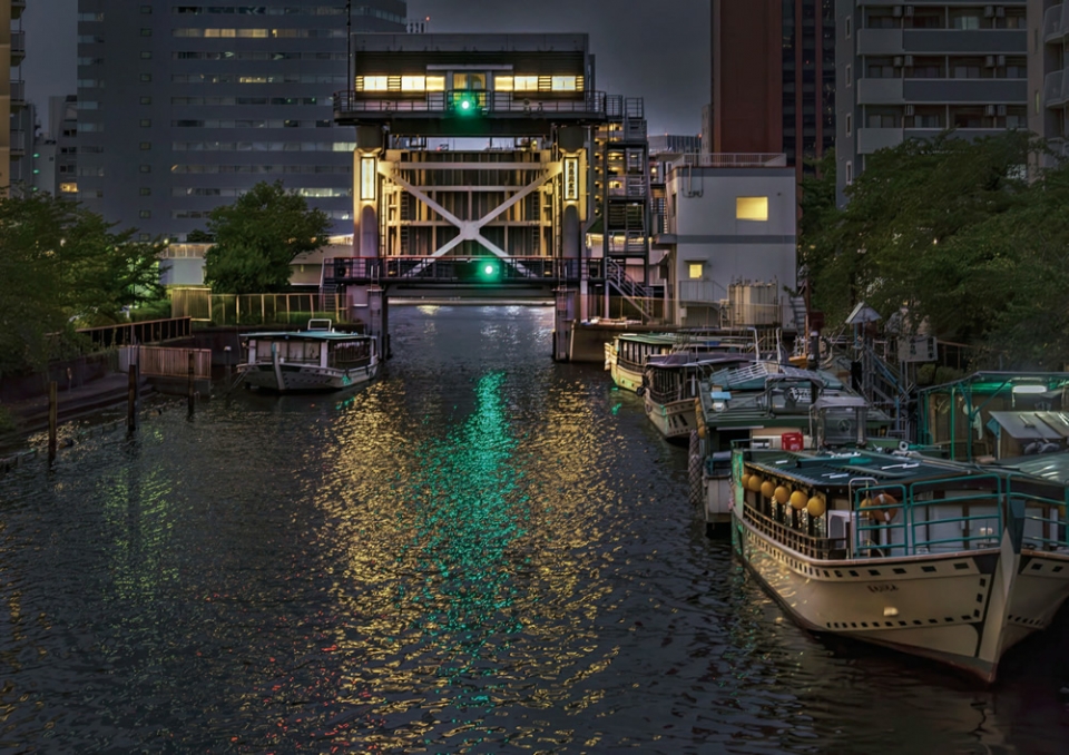 静かなる月島川水門 静かなる月島川水門